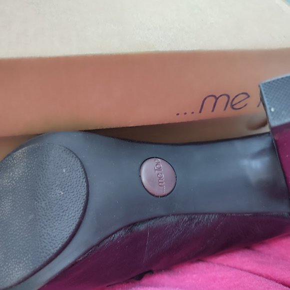 Black MeToo Platform with Tall Heel Size 7.5 - Picture 5 of 7